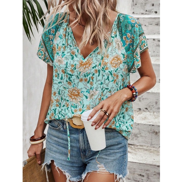 Turquoise Green Floral Printed Boho Short Sleeve Shirt - Picture 1 of 6